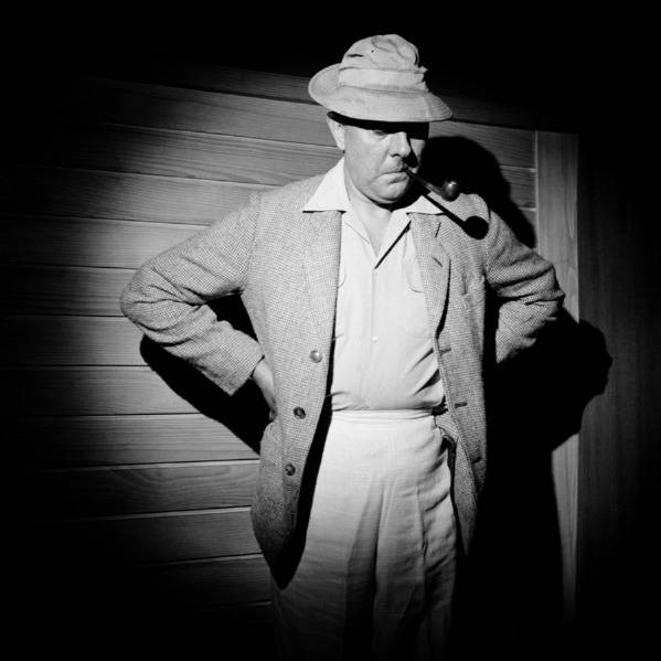 Jacques Tati (Monsieur Hulot) in Les Vacances de Monsieur Hulot