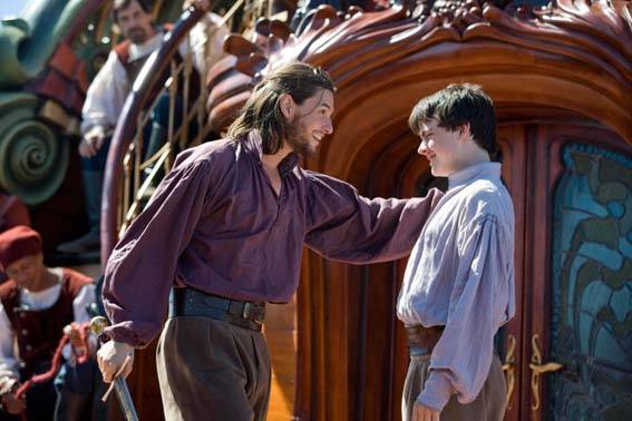 Ben Barnes (King Caspian) en Skandar Keynes (Edmund Pevensie) in The Chronicles of Narnia: The Voyage of the Dawn Treader