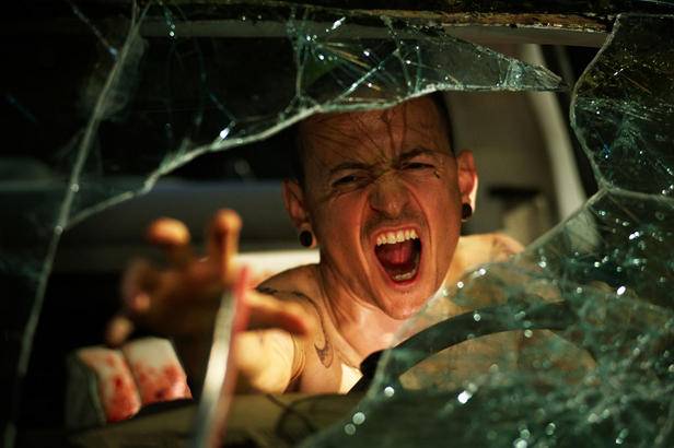 Chester Bennington (Evan) in Saw 3D