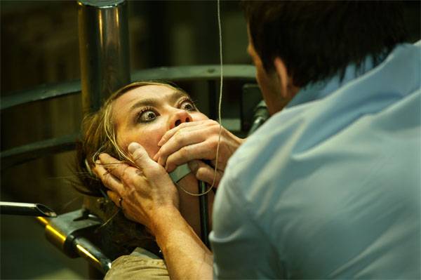 Rebecca Marshall (Suzanne) in Saw 3D