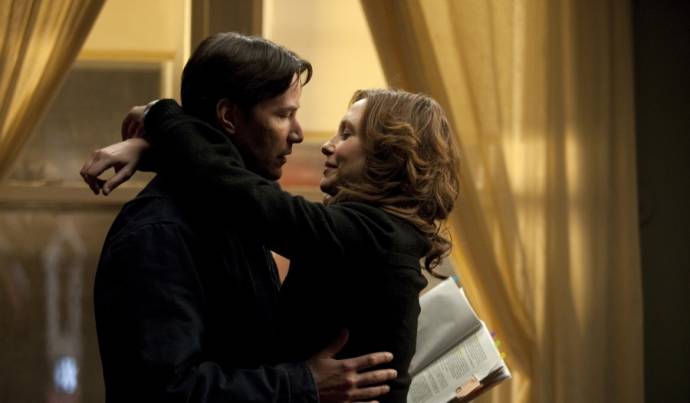 Keanu Reeves (Henry) en Vera Farmiga (Julie)