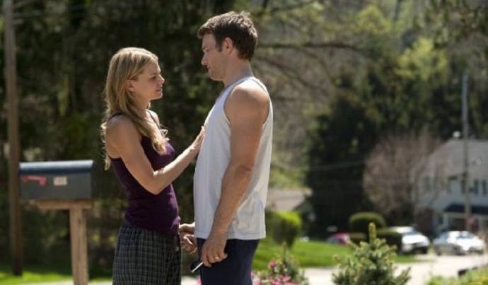 Jennifer Morrison (Tess Conlon) en Joel Edgerton (Brendan Conlon) in Warrior