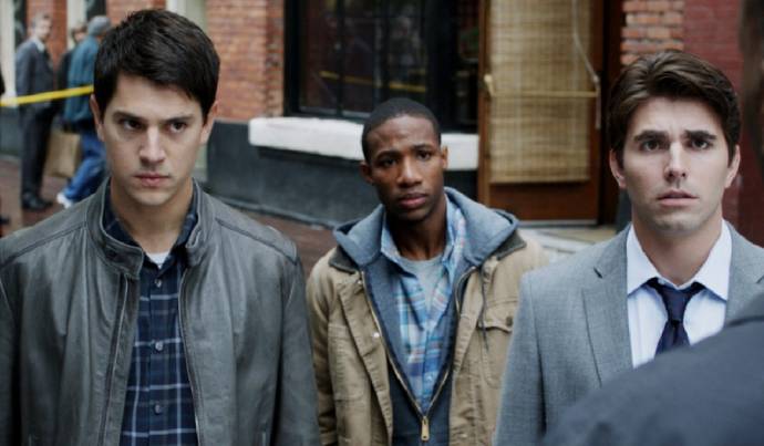 Nicholas D'Agosto (Sam Lawton), Arlen Escarpeta en Miles Fisher (Peter)