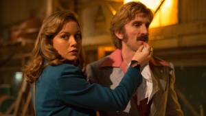 Free Fire: Brie Larson (Justine) en Armie Hammer (Ord) Free Fire: Brie Larson (Justine) en Armie Hammer (Ord)