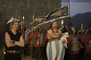 Guillaume Canet en Gilles Lellouche in Astérix & Obélix: L'Empire du Milieu