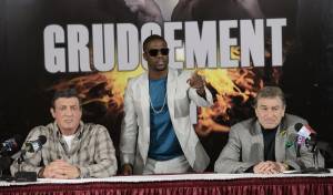 Grudge Match: Sylvester Stallone (Henry 'Razor' Sharp), Kevin Hart (Dante Slate, Jr.) en Robert De Niro (Billy 'The Kid' McDonnen) Grudge Match: Sylvester Stallone (Henry 'Razor' Sharp), Kevin Hart (Dante Slate, Jr.) en Robert De Niro (Billy 'The Kid' McDonnen)