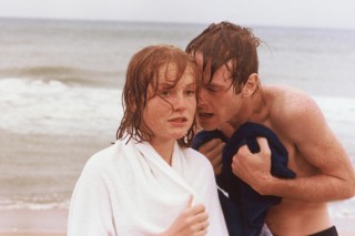 Isabelle Huppert en Yves Beneyton in La dentellière