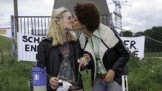 Jade Olieberg en Sigrid ten Napel in Zomer