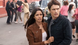 Freida Pinto en James Franco in Rise of the Planet of the Apes