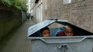 Sergio IJssel en Jandino Asporaat in Bon Bini Holland