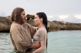 Joaquin Phoenix en Rooney Mara in Mary Magdalene