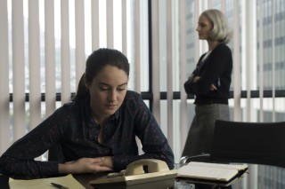 Shailene Woodley en Jodie Foster in The Mauritanian
