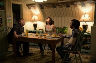 John Goodman, Mary Elizabeth Winstead en John Gallagher Jr. in 10 Cloverfield Lane