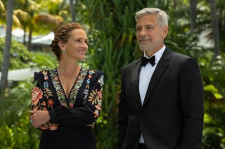 Julia Roberts en George Clooney in Ticket to Paradise