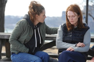 Kristen Stewart en Julianne Moore in Still Alice