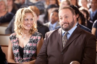 Maria Bello en Kevin James in Grown Ups