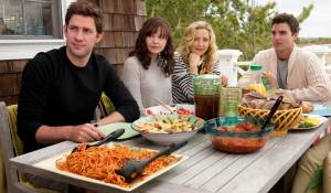 Ladies Night: Something Borrowed: John Krasinski (Ethan), Ginnifer Goodwin (Rachel), Kate Hudson (Darcy) en Colin Egglesfield (Dex) Ladies Night: Something Borrowed: John Krasinski (Ethan), Ginnifer Goodwin (Rachel), Kate Hudson (Darcy) en Colin Egglesfield (Dex)