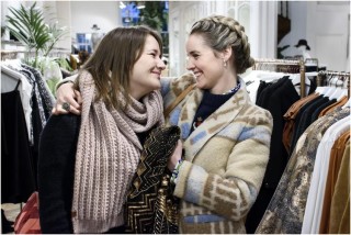 Barbara Sloesen en Liza Sips in Zwaar Verliefd!