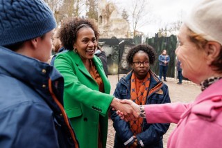 Manoushka Zeegelaar Breeveld, Imani Ristie en Raymonde de Kuyper in De Legende van Familie Vos