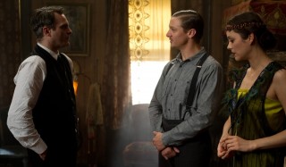 Joaquin Phoenix, Jeremy Renner en Marion Cotillard in The Immigrant