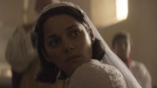 Marion Cotillard in Mal de pierres