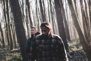 Joel Kinnaman en Matthias Schoenaerts in The Sound of Philadelphia