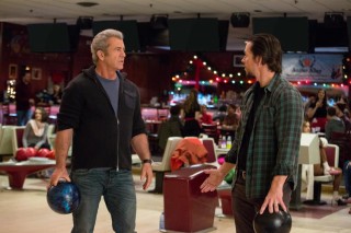 Mel Gibson en Mark Wahlberg in Daddy's Home 2