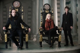 Cameron Bright, Jamie Campbell Bower en Michael Sheen in The Twilight Saga: New Moon