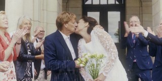 Martin van Waardenberg en Monic Hendrickx in Ome Cor