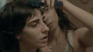 Next to Her: Dana Ivgi (Gabby) en Liron Ben-Shlush (Chelli) Next to Her: Dana Ivgi (Gabby) en Liron Ben-Shlush (Chelli)