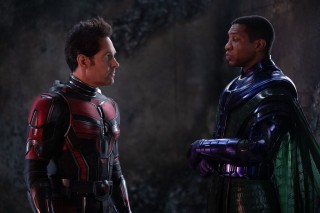 Paul Rudd en Jonathan Majors in Ant-Man and the Wasp: Quantumania