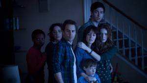 Poltergeist: Rosemarie DeWitt (Amy Bowen) en Sam Rockwell (Eric Bowen) Poltergeist: Rosemarie DeWitt (Amy Bowen) en Sam Rockwell (Eric Bowen)