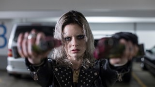 Samara Weaving in Guns Akimbo Samara Weaving in Guns Akimbo