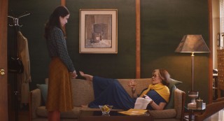Margaret Qualley en Sigourney Weaver in My Salinger Year