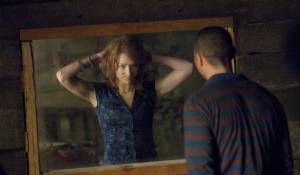 The Cabin in the Woods: Kristen Connolly (Dana Polk) en Chris Hemsworth (Curt Vaughan) The Cabin in the Woods: Kristen Connolly (Dana Polk) en Chris Hemsworth (Curt Vaughan)