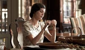 Thérèse Desqueyroux: Audrey Tautou (Thérèse Desqueyroux) Thérèse Desqueyroux: Audrey Tautou (Thérèse Desqueyroux)