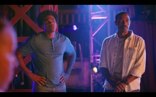 Spence Moore II en Wesley Snipes in Back on the Strip