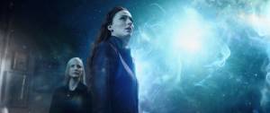 X-Men: Dark Phoenix 3D: Jessica Chastain (Smith) en Sophie Turner (Jean Grey / Phoenix) X-Men: Dark Phoenix 3D: Jessica Chastain (Smith) en Sophie Turner (Jean Grey / Phoenix)