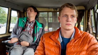 Yannick van de Velde en Martijn Lakemeier in Adios Amigos
