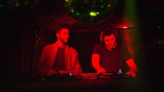 Wes Bentley en Zac Efron in We Are Your Friends