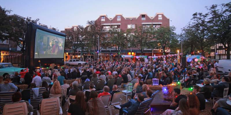 (c) Outdoor Cinema