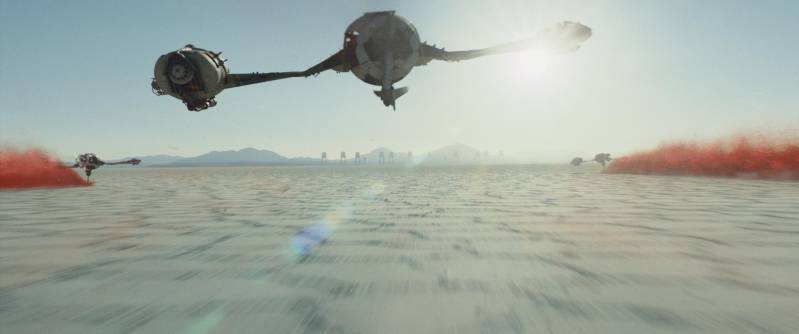 Bezoekers kunnen echte filmrekwisieten uit Star Wars bezichtigen.