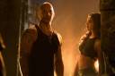 Vin Diesel en Deepika Padukone in xXx: Return of Xander Cage (c) 2017