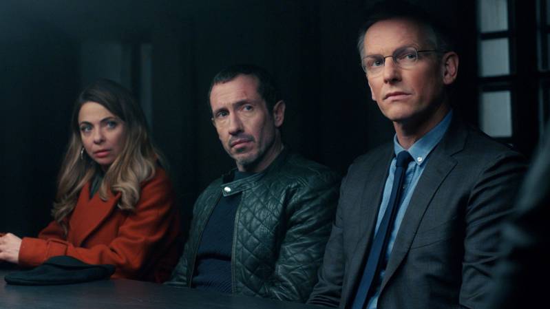 Georgina Verbaan, Jacob Derwig en Barry Atsma in TV-serie KLEM © BNNVARA