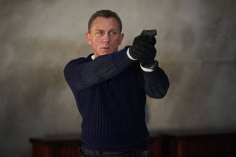 Daniel Craig als James Bond in NO TIME TO DIE